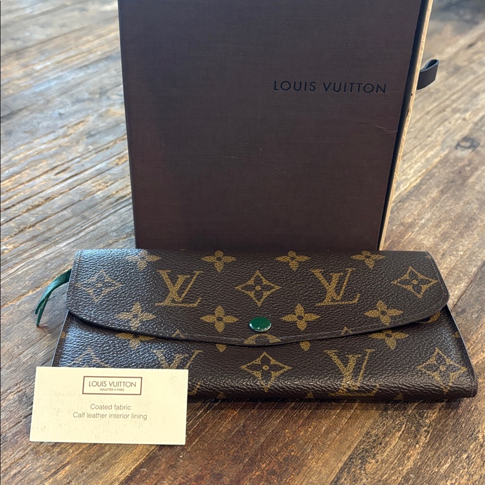Louis Vuitton Emilie Wallet